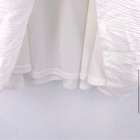 WAYF highwaist v-neck crinkle midi dress - Picture 4 of 5